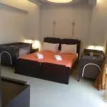 Maia Luxury Pool Vila *