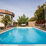 Vila Maia Luxury Pool *