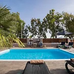 Maia Luxury Pool * Afantou