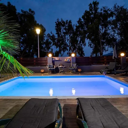 Maia Luxury Pool Willa