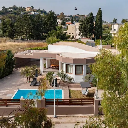 Maia Luxury Pool * Afantou