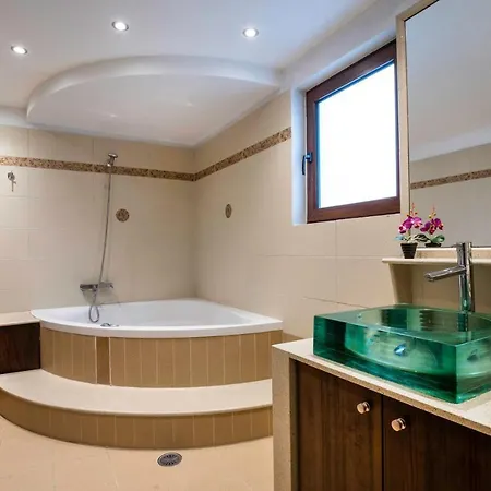 Maia Luxury Pool Villa