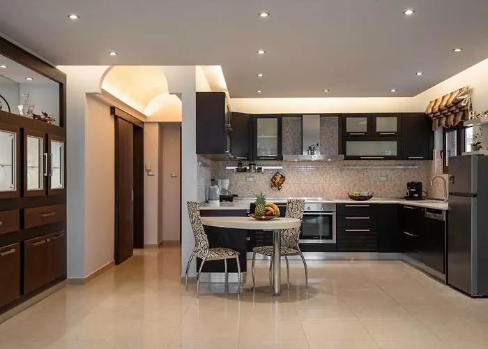 Maia Luxury Pool Villa Afantou