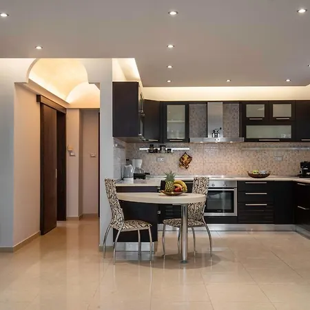 Maia Luxury Pool Villa Afando